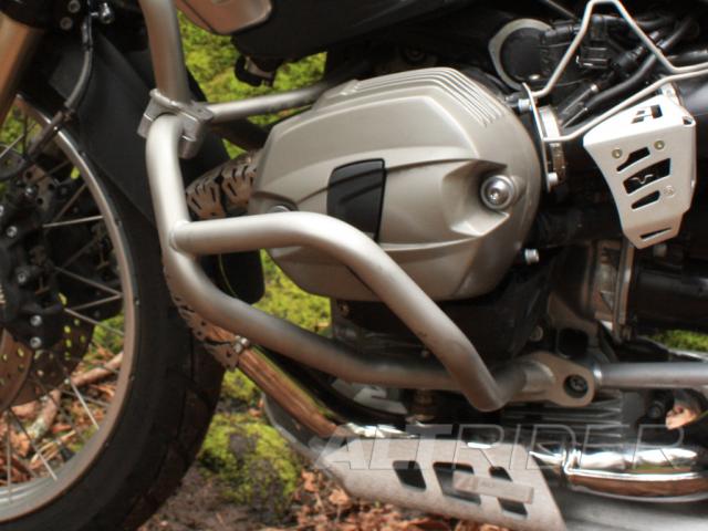 installed-altrider-crash-bars-for-the-bmw-r-1200-gs-5.jpg