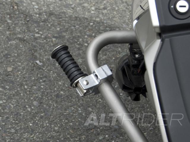 Universal Foot Pegs Yamaha Universal Foot Pegs Yamaha