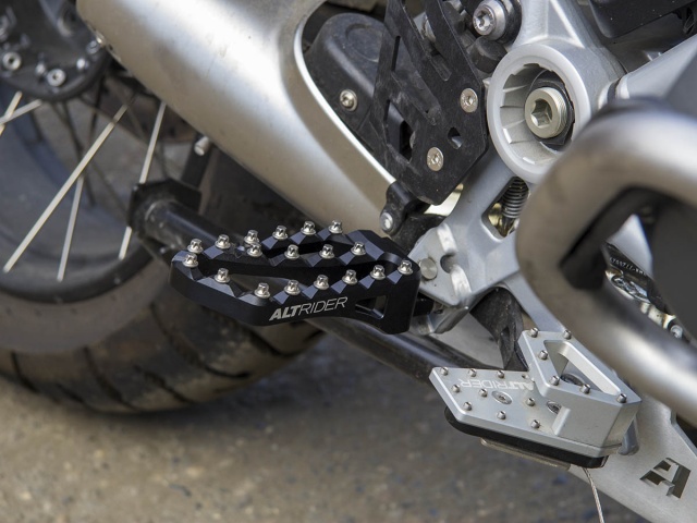 AltRider Adventure II Foot Pegs for the BMW R 1200 GS / R 1250 GS - Installed