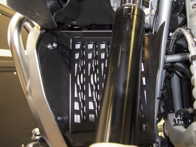 AltRider Radiator Guard for the BMW R 1250 GS Adventure Water Cooled - Black - Installed