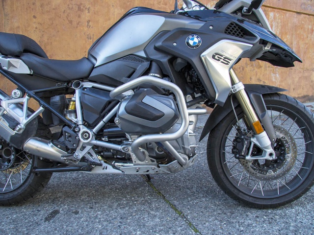 AltRider Skid Plate for the BMW R 1250 GS /GSA - Installed